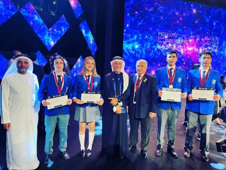 nanduti's tweet image. ¡Oro para Paraguay!🏅👏🏽
🗣️ Estudiantes paraguayos ganaron la medalla de oro en la feria internacional de ciencias en los Emiratos Árabes Unidos “ESA ASIA Dubái 2022”con un proyecto Optimización en la Producción de Papel a partir del desecho de la yerba mate #1020AM