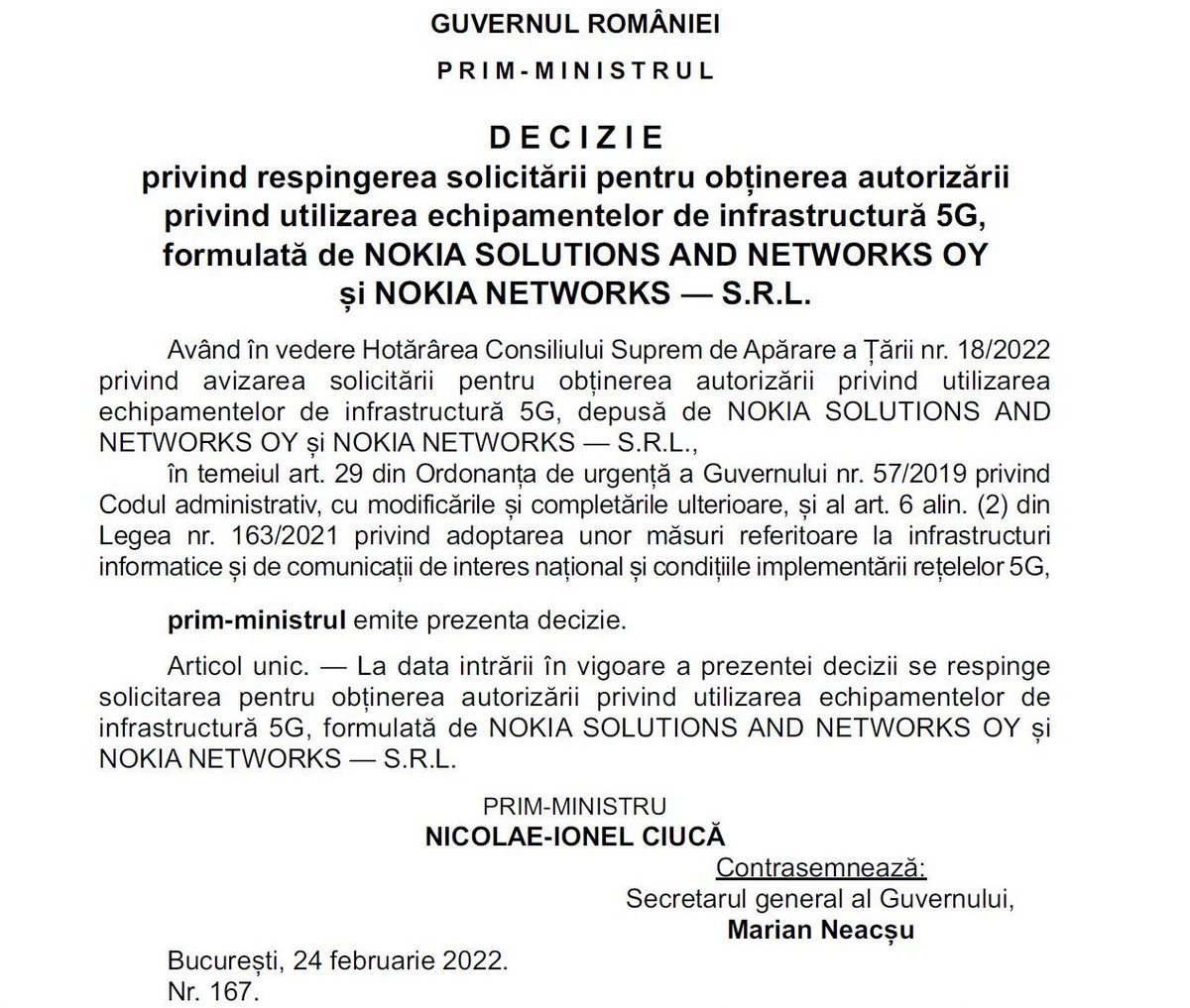 gbuhnici's tweet photo. Între timp, în România, cât noi ne uitam la știri, a primit interdicție și Nokia la furnizarea de echipamente 5G. Fără motivație sau explicații. Au mai rămas autorizate CSAT doar Ericsson și niște firme de apartament. Nimic ciudat. Dau legătura, înapoi în studio. https://t.co/mUNaWlO7km