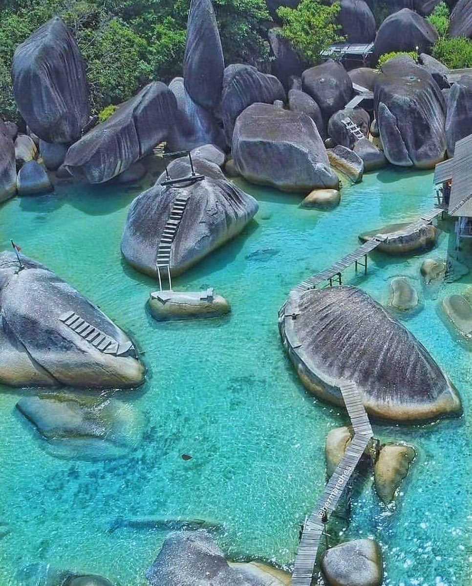 📍Alif stone park

Natuna island, kepulauan Riau.