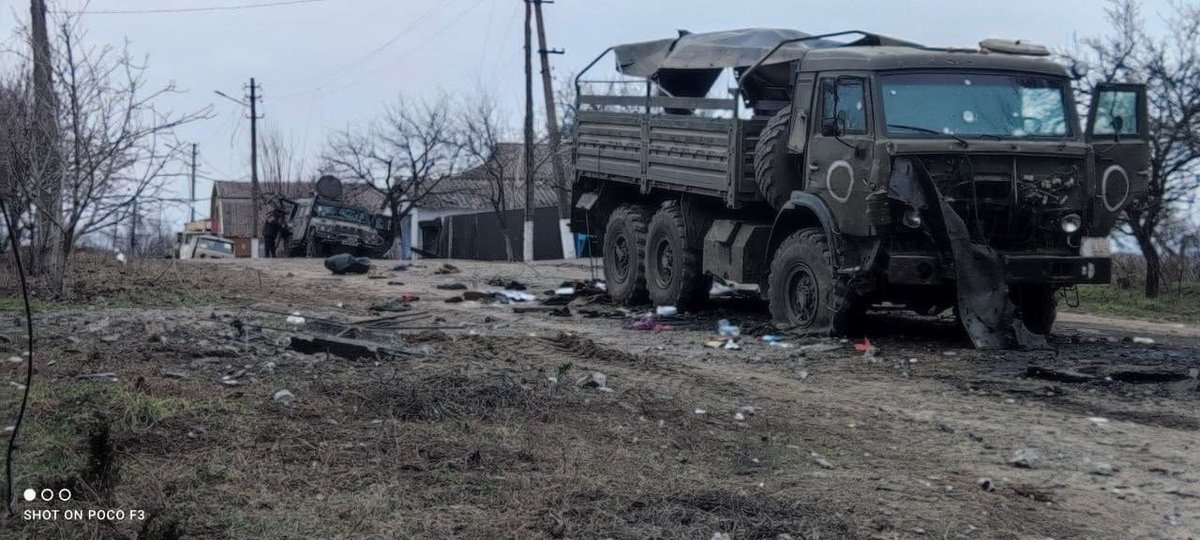 Видео уничтожений на украине. Разбитая техника ВСУ 2022 на Украине. Военный КАМАЗ 2022. Уничтоженная техника ВСУ Мариуполь. Уничтоженная техника ВСУ 2022.