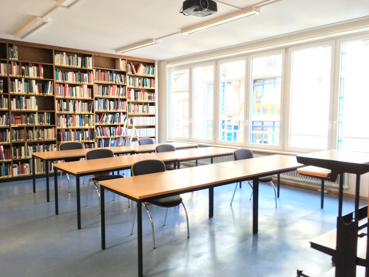 simone_killen's tweet photo. Förderung für althistorische Dissertation gesucht? 3-monatiges Stipendium an der Kommission für Alte Geschichte, + Unterbringung &amp; Reisekosten! Hervorragende Bibliothek! Bewirb Dich bis zum 1.4. 
Weitere Infos: https://t.co/0Mbnkz6tBV 
#AEK #DAIweltweit #AncientHistory #Classics https://t.co/9Qqy3wAsdn