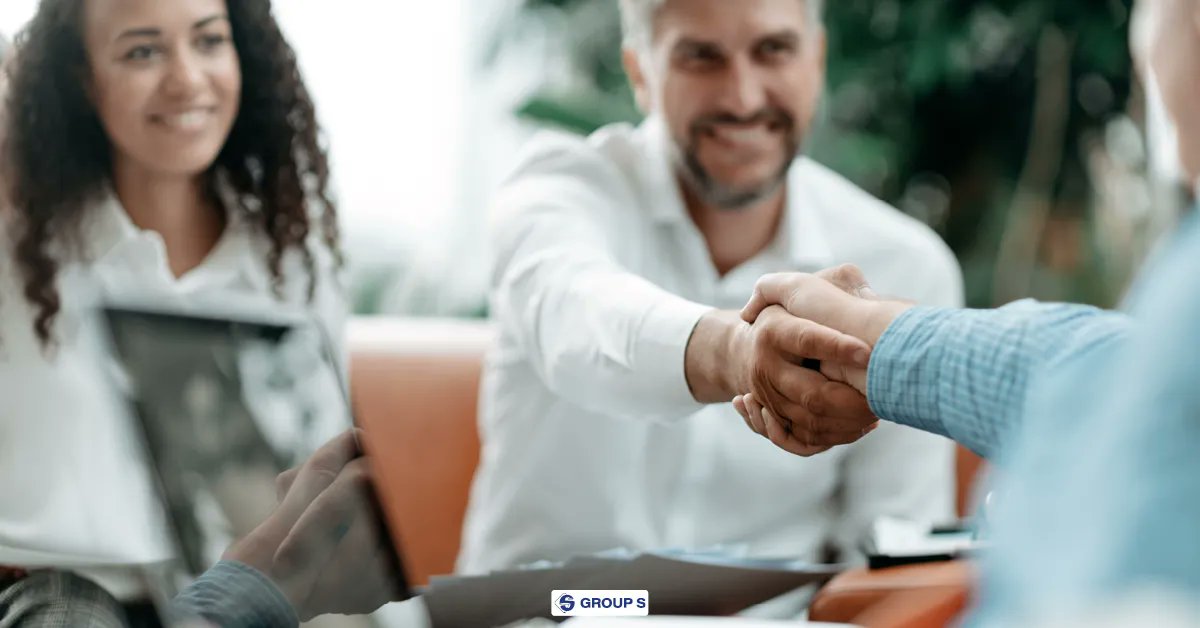 Group S - FR tweet media