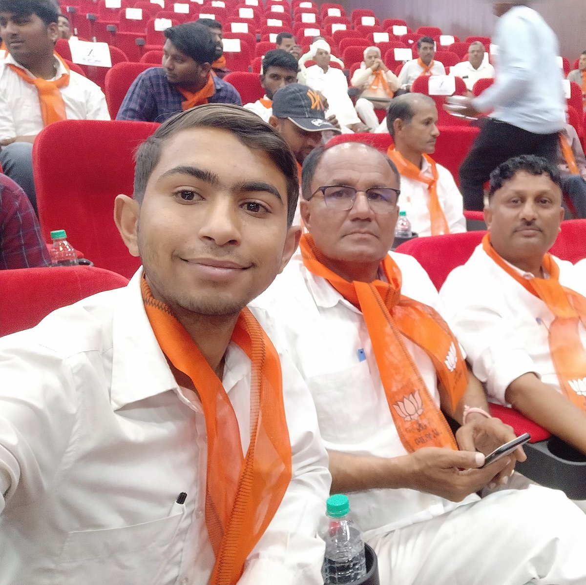 nareshcha1234's tweet photo. #NewProfilePic https://t.co/Gilz1mgdZE