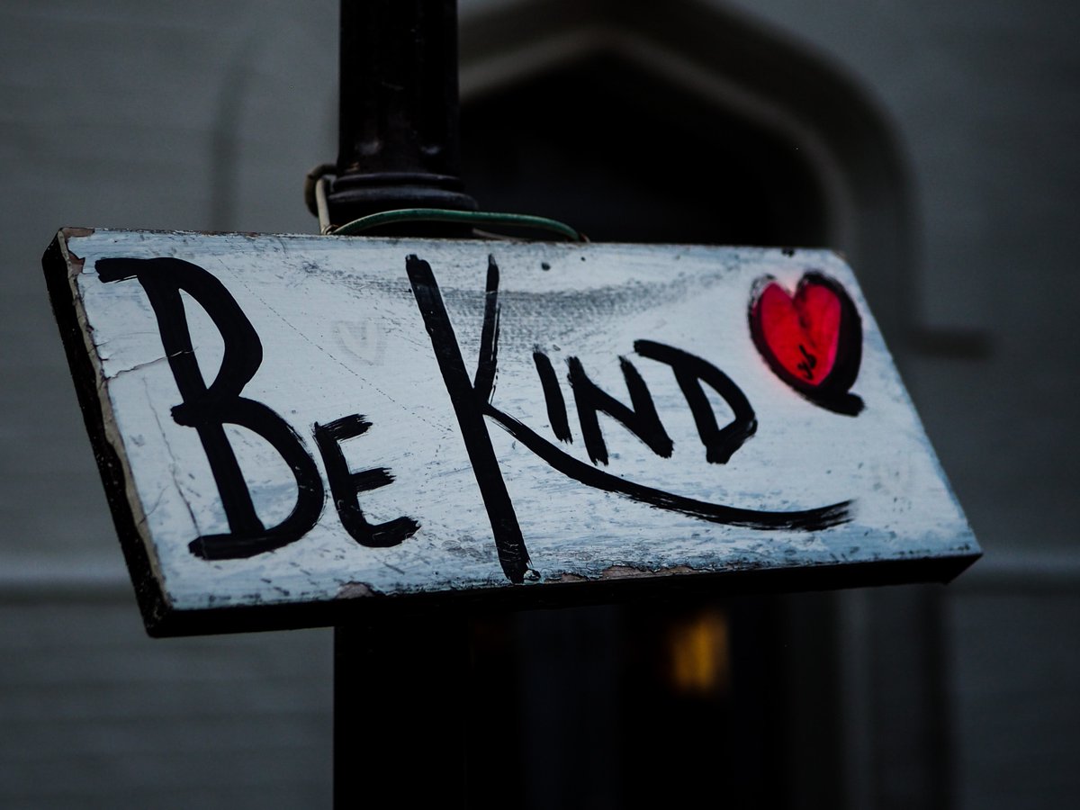 SinclairDayAcct's tweet photo. We love the theme of today, it's #BeKindDay
With so much going on in the world we can't think of a better time to remind people to just Be Kind to one another and to ourselves too!
#positivity #accountantswithadifference #accountancy https://t.co/naa9vLJfCA