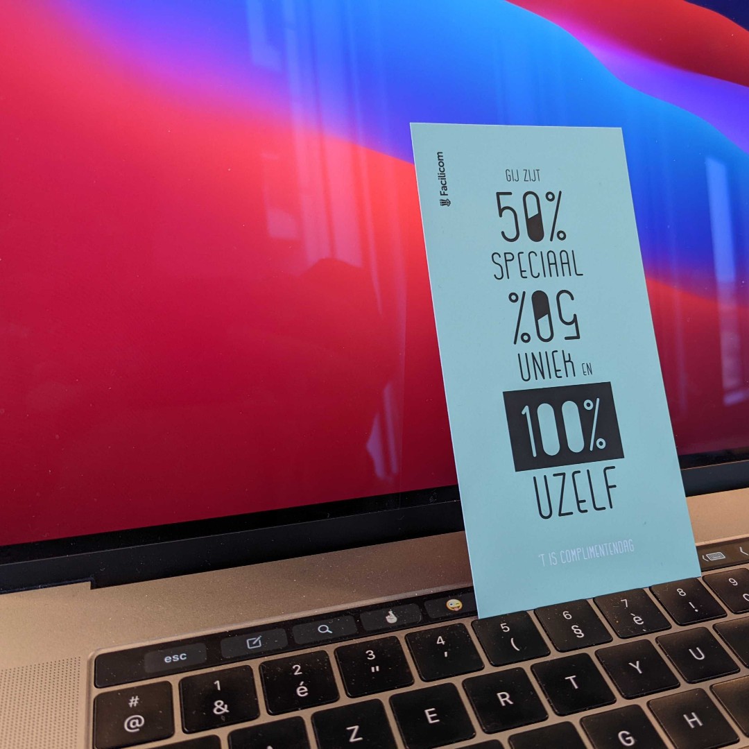 Gisteren begonnen we complimentendag - hoe kan het ook anders - met positiviteit en mooie woorden. 
Welk compliment brengt een glimlach op jouw gezicht? ☺️