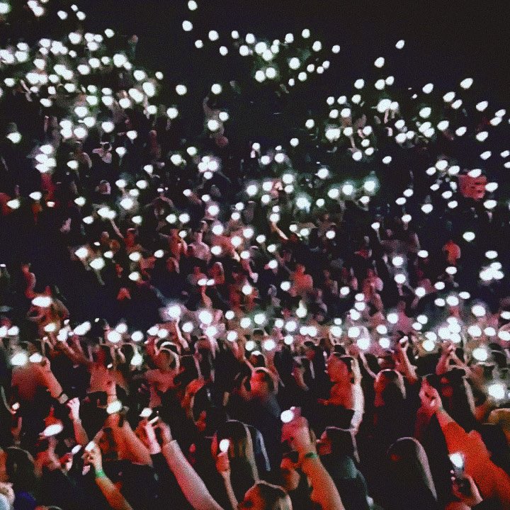 sunhlowers's tweet photo. look at the stars, look how they shine for you ✨ https://t.co/gPBs6MKyVS