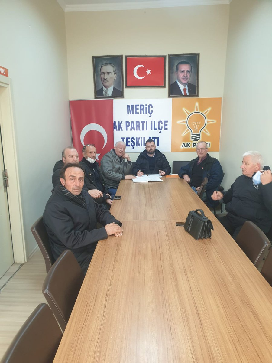 mete_mstf's tweet photo. Ak Parti Meriç İlçe Yönetim kurulu toplantımızı Mustafa Mete Başkanlığında , Perşembe günü Son Başbakanımız Sayın Binali Yıldırım 'ın katılımılarıyla yapılacak olan İl Danışma Meclis toplantısı ele alınarak hazırlıklar görüşüldü.
Hayırlı olsun inşallah https://t.co/glsV9TVjiE
