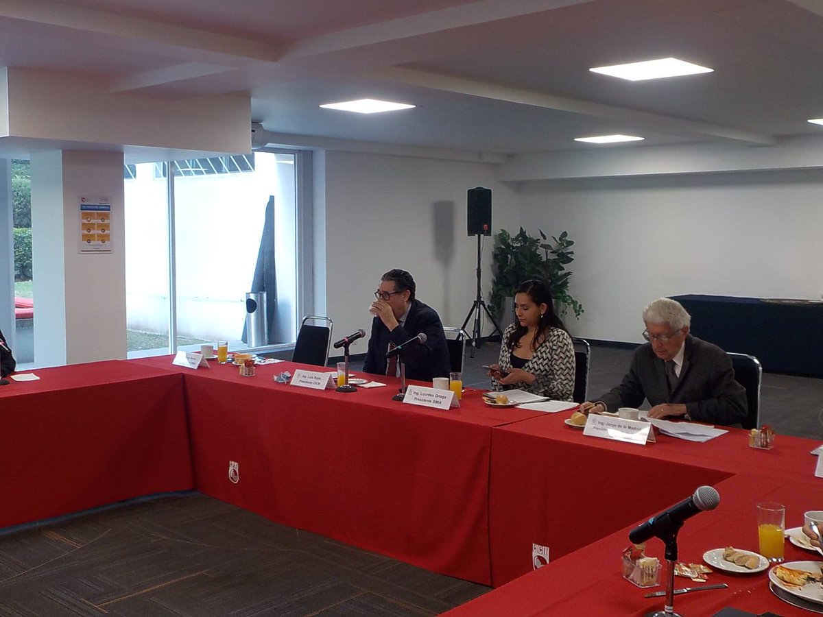 SMIA_OFICIAL's tweet photo. El pasado 25 de febrero del año en curso se llevó a cabo el último reporte de actividades del #ConsejoDirectivo 2020-2022.Muchas gracias a todos los asistentes, en particular al Ing. Luis Rojas Nieto presidente del XXXVIII Consejo Directivo del @CICMoficial. https://t.co/bpZmZUgyo5