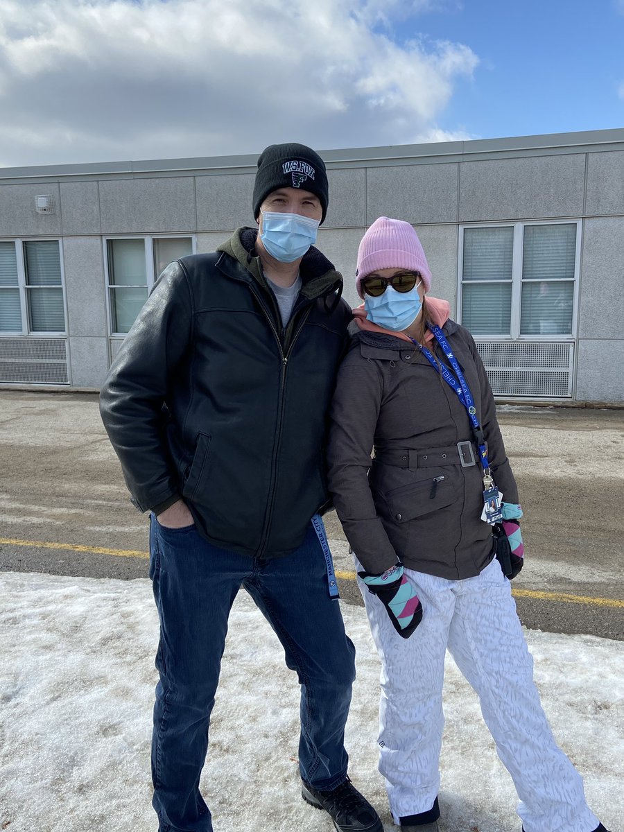 Shout out to <a href="/ms_mahood/">Britt Mahood</a> and the grade 7s for running FDK March Madness outside today! The rest of the school can’t wait for our turn tomorrow! Make sure to dress warmly Flyers! <a href="/WSherwoodFox/">WSherwoodFox</a> #itrocksatfox