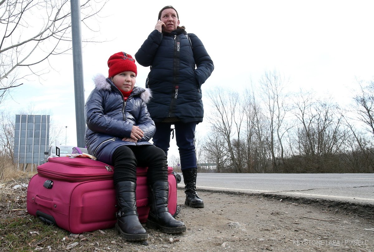 All questions on the situation of protection seekers from #Ukraine 🇺🇦 in 🇨🇭 can now be sent to ukraine@sem.admin.ch