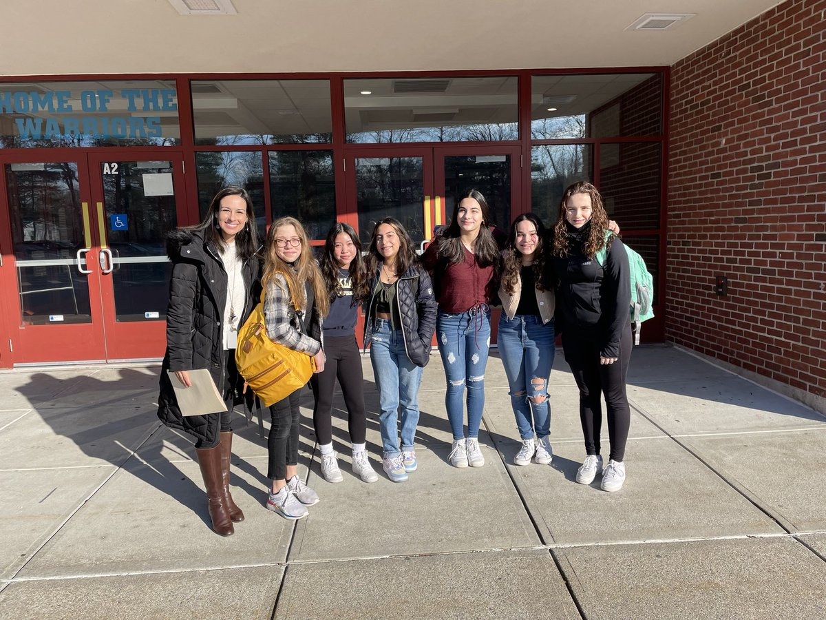 Our first group of 8th graders went off to shadow <a href="/SeekonkHS/">Seekonk High School</a> this morning! Everyone was excited and thrilled to meet their student guides! 🚌📚Thank you <a href="/DrWhalen3/">Bill Whalen</a> for welcoming them! <a href="/HurleyMiddle/">Dr. Kevin Hurley MS</a> #projectshadow