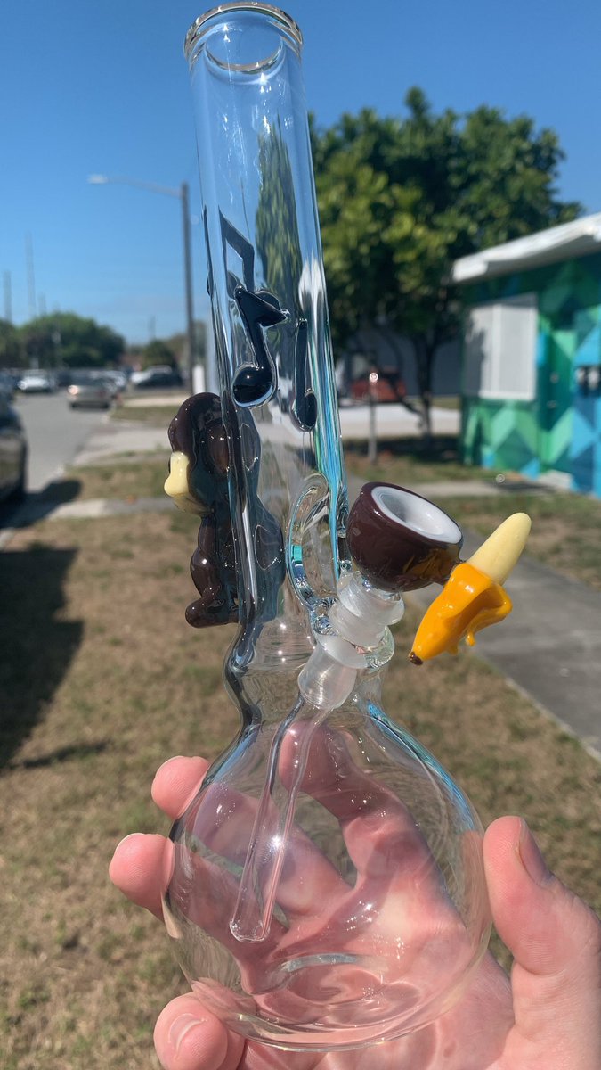 <a href="/SmolBrainsNFT/">Smolverse</a> SMOL BONG GIVEAWAY EEEEEEEEEEEEEEEEEEEEEEEE!!!

1. Like, retweet, and follow me +<a href="/SmolBrainsNFT/">Smolverse</a> 

2. Tag a fren you’re thankful for in the comments.

Picking a winner in 48 hrs. GO!
#smolbrains #SMOLARMY #NFTGiveaway #glassgiveaway #smolbong