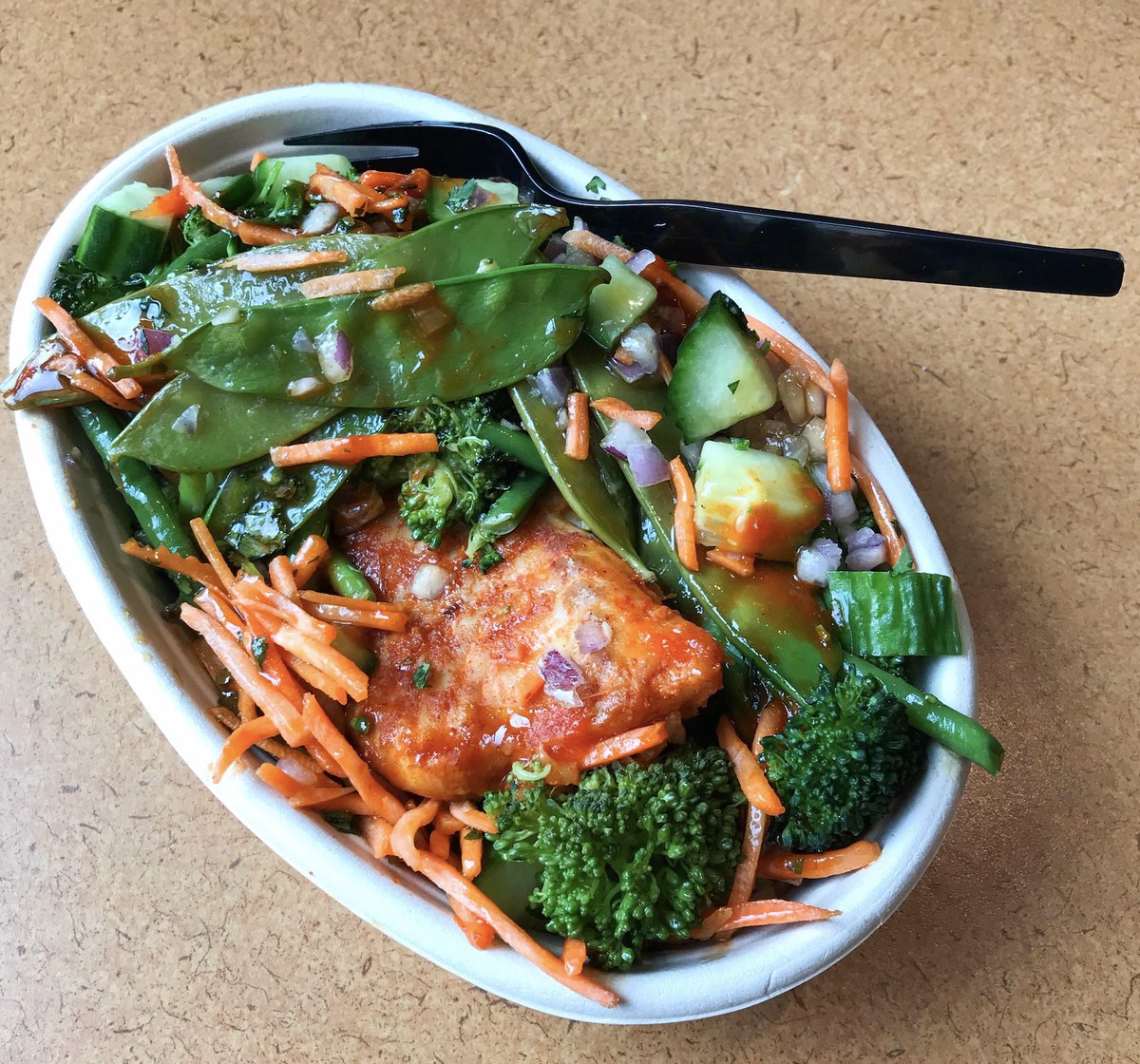 ohiostatedine's tweet photo. Trying to include just one vegetable π₯¦ at each snack or meal can help you meet the recommended number of daily vegetable servings π₯ π₯¦π«#nationalnutritionmonth #wellnesswednesday #balancedbuckeyes #buckeyebites https://t.co/LFa4EKWHjd