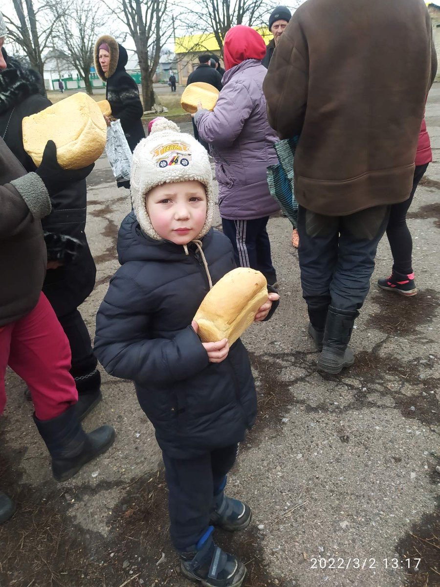 Thanks to those donating at helpforukraine.ca,we were able to work with our partners to get bread to the people of Volnovaha,Ukraine. Thier town was almost totally destroyed because of the recent fighting and now they have found refuge in Krasnogorovka.Let's hope for peace!