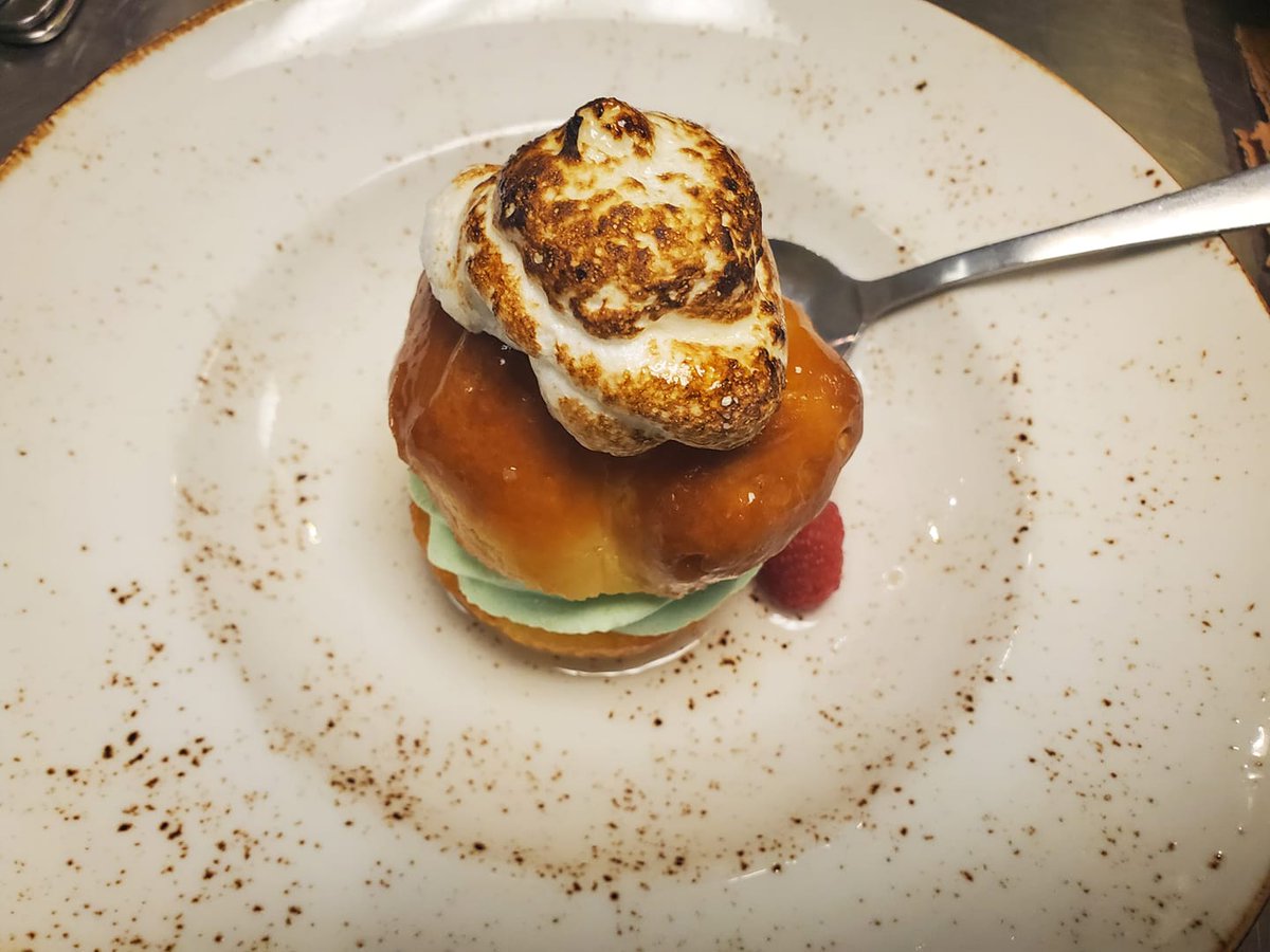 Who’s hungry for #dessert? Come in for a bite of our Baba Rhum with lime cream and vanilla meringue! YUM! 💛 #sanlorenzodc #dc #shawdc #dineinshaw #italian #tuscan #buono #italianfood #tuscanvibe #dcfoodie #dceats #delizioso #dcdining #dcfood #mangia #buonappetito #babarhum