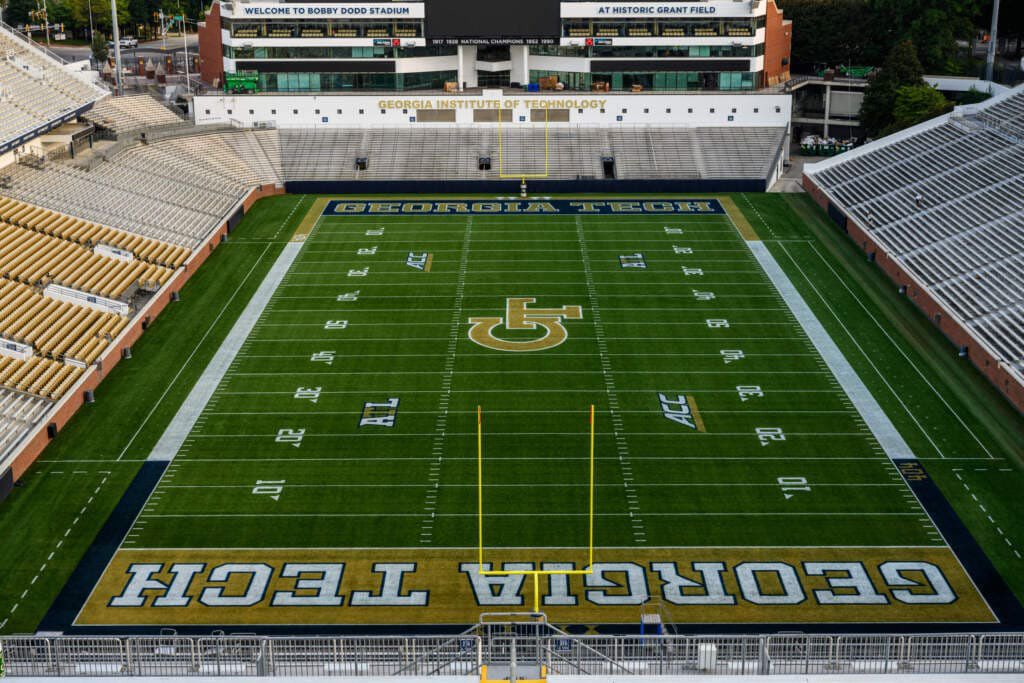 Georgia Tech this Friday!! 🐝
#4the404 <a href="/Mike_CoachD/">Mike Daniels</a> <a href="/CoachCollins/">Coach Collins</a> <a href="/coachdt48/">David (DT) Turner</a> 
<a href="/BALLERSCHOICE1/">BALLERS CHOICE LLC</a> <a href="/tyler_calvaruso/">Tyler Calvaruso</a>