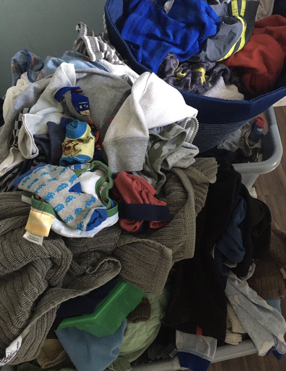 mrcycology's tweet image. feeling very inspired in the kitchen, working on a few dishes for supper - nothing to do with the elephant in the corner! #needtofoldlaundry #itsclean #halfdone