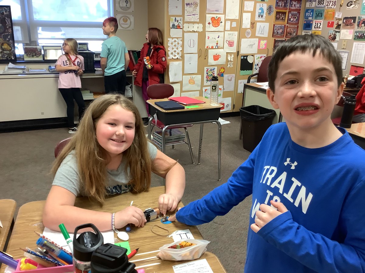 LEIBSTEM's tweet photo. Today is “Mystery Box” day.  Students were given a box of materials to answer the question “Can I make a light bulb light?”  Some objects were useful while others were not.  Perseverance and collaboration were in full display to solve this problem.   @dasdleib @LIU12_STEM https://t.co/4bVygb8iMj