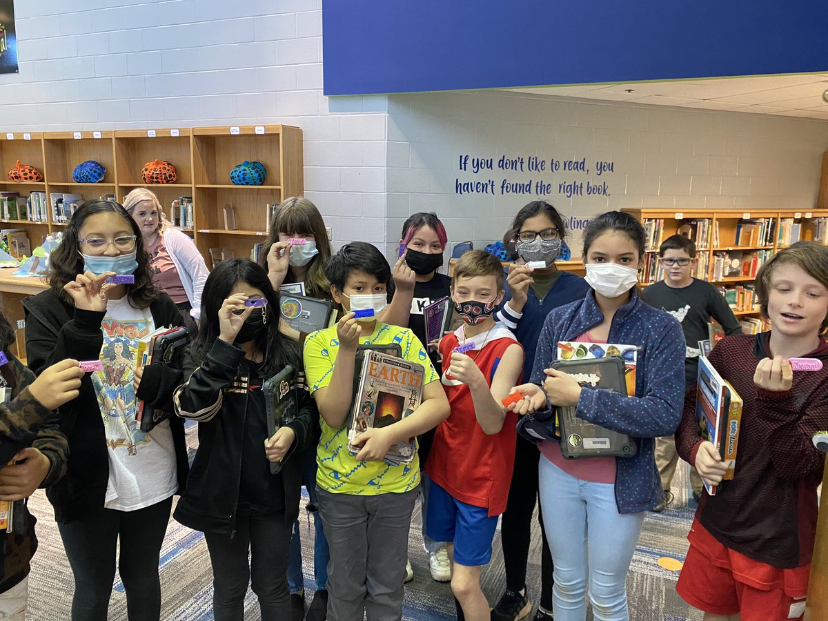 Stephanie Morrison (@sunflowerreads1) on Twitter photo 5th graders in @MissMatlock512 class were excited to take their cool new keychains home today! Another great 3D print project courtesy of <a href="/CarolHorlacher/">Carol Horlacher</a> and <a href="/TreeHuggerJimKC/">Jim Horlacher</a>! Always grateful for their generosity!!! @KalisRyan <a href="/SunflowerSMSD/">Sunflower Elementary</a> <a href="/theSMSD/">SM School District</a> 5th graders in @MissMatlock512 class were excited to take their cool new keychains home today! Another great 3D print project courtesy of <a href="/CarolHorlacher/">Carol Horlacher</a> and <a href="/TreeHuggerJimKC/">Jim Horlacher</a>! Always grateful for their generosity!!! @KalisRyan <a href="/SunflowerSMSD/">Sunflower Elementary</a> <a href="/theSMSD/">SM School District</a>