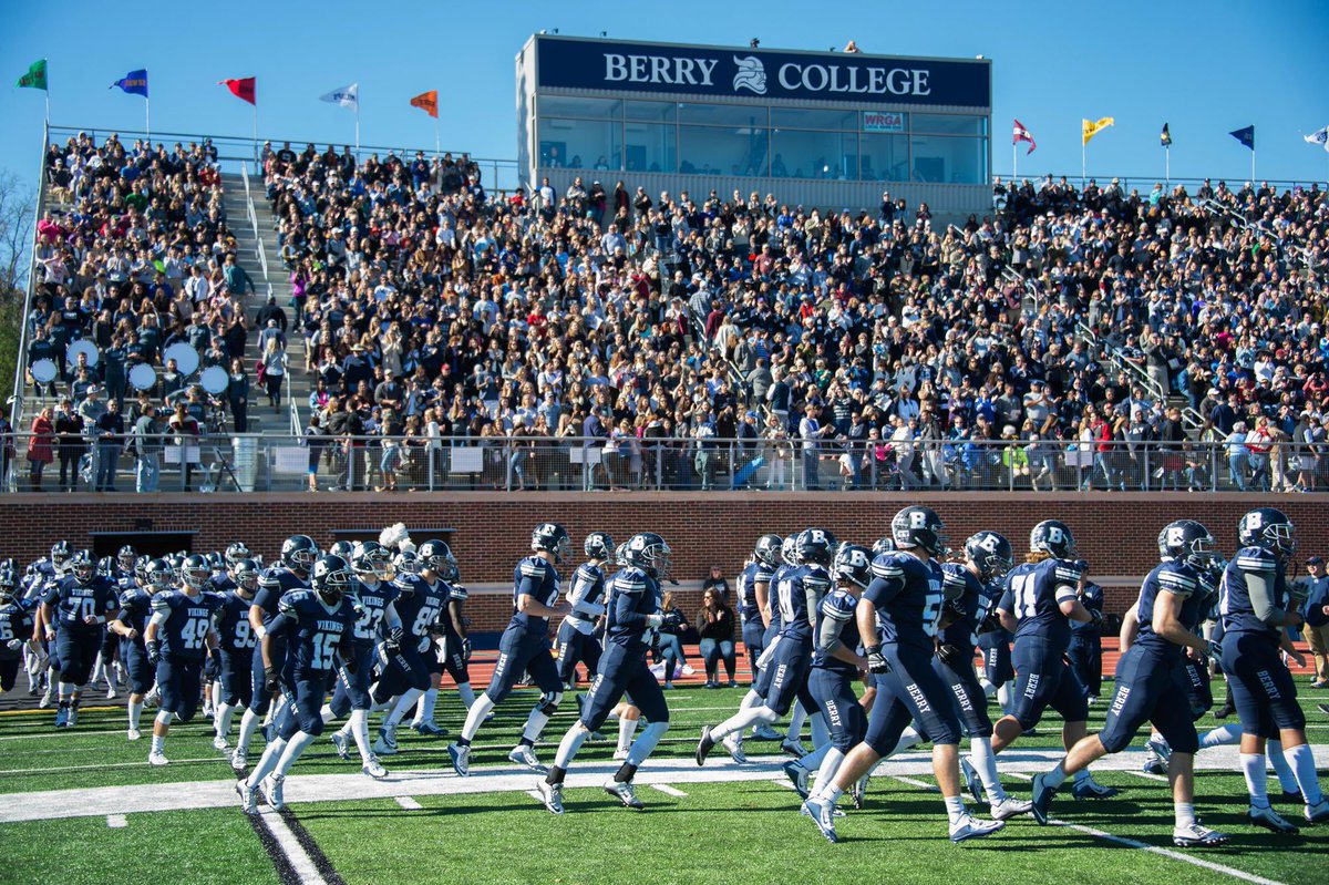 #AGTG Blessed to have received my 4th offer from Berry College!

<a href="/BocaRatonFB/">Boca Raton Football</a> <a href="/Coach_DeFreitas/">Coach Jared DeFro De Freitas</a> <a href="/CoachHoleton/">Nick Holeton</a> <a href="/BCCoachK/">Tony Kunczewski</a> <a href="/BerryFootball/">Berry Football</a>