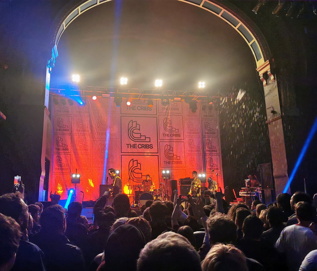 Thank you to <a href="/thecribs/">The Cribs</a> for a great night at <a href="/O2InstituteBham/">O2 Institute Birmingham</a>. Like you were never away! 🤘