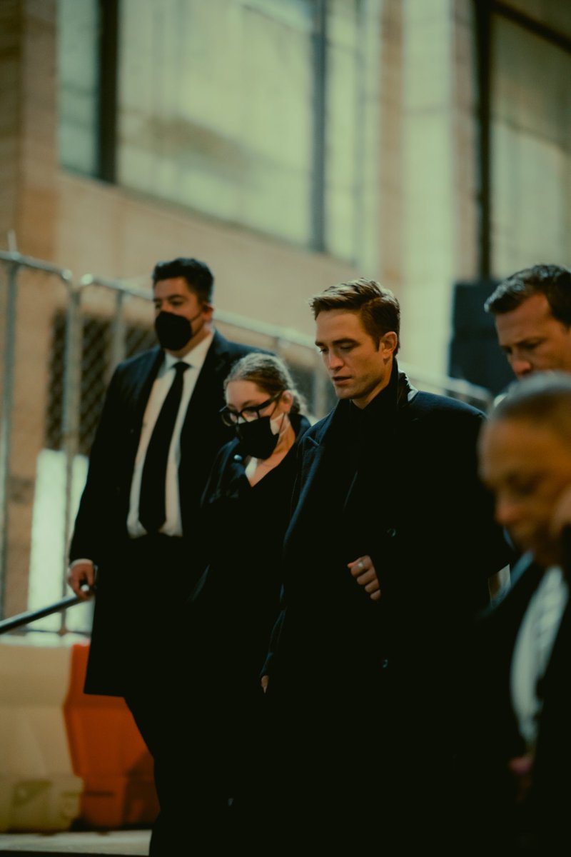 1/2) Robert Pattinson making his way to Alice Tully Hall at Lincoln Center for the world premiere of #TheBatman