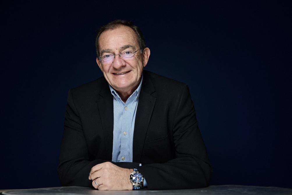 lesoir's tweet photo. Jean-Pierre Pernaut, ex-présentateur star du 13H de TF1, est décédé https://t.co/1NoEF47Hwi https://t.co/UVsxG5t6vf