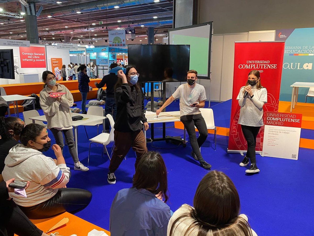 FeriaAula's tweet photo. No te pierdas “Dinámica de trabajo en equipo”, una jornada de la @unicomplutense para #AULAForum que parte de un juego de destrezas transversales.

📍 Núcleo conexión 12/14 de @IFEMA MADRID.

#AULA2022 | #SemanadelaEducación https://t.co/ZHGQjyQ344