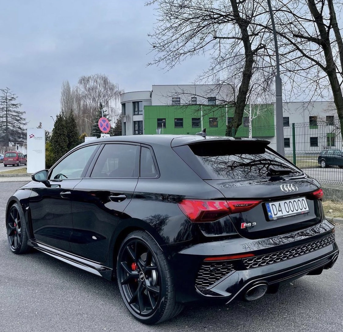 FastCarsWorld's tweet photo. Audi RS3 🍑 https://t.co/hOrSsZHI2Q