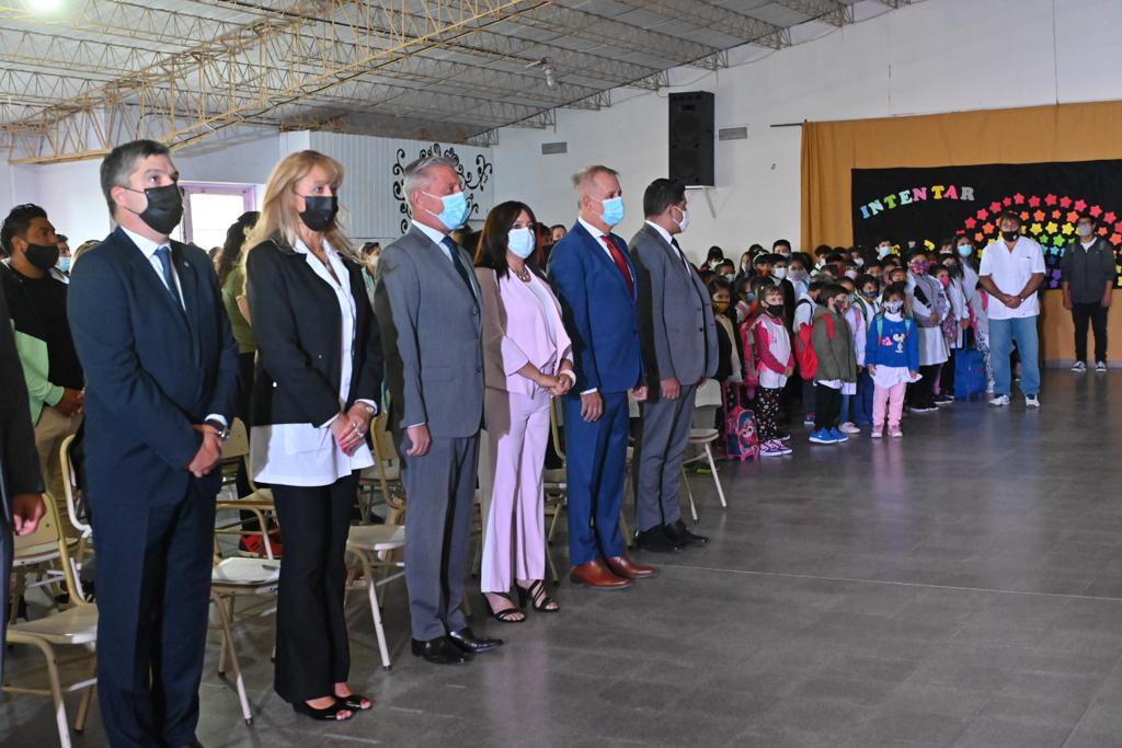 Un gran día para toda la comunidad educativa. 
Muy contentos de recibir a nuestros chicos y chicas en las aulas.
¡Buen comienzo del ciclo lectivo para todos y todas!