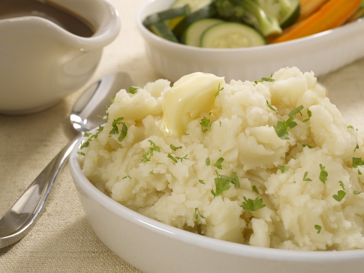 LucasIngredient's tweet photo. Lucas Potato Mash is a fantastic ready-to-use mix that should not be overlooked, as it's one of the most versatile of our Lucas Kitchen products...

https://t.co/yWudbzDplm

#LucasKitchen #PotatoMash #PotatoTopping #SideDishes #OvenReady #ReadyMeals https://t.co/FOfrDOIaFO