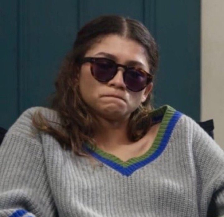 @DeschanelBroey Cinematography ✅️
Music ✅️
Actors ✅️
(Memes ✅️)
Story ❌️