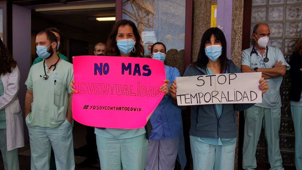 MasGetafe__'s tweet photo. Ayuso despide en marzo a 6.000 sanitari@s de la #SanidadPública en la Comunidad de Madrid.

Hoy acompañamos a nuestr@s sanitari@s de #Urgencias en su parón contra la temporalidad en el #HospitalDeGetafe con el diputado de @MasMadridCM @javierpadillab.

#AquíNoSobraNadie https://t.co/IJMqAg8fPJ