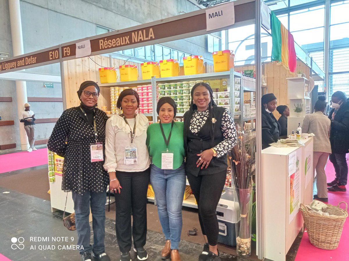 Le #Mali est représenté au #SIA2022 grâce à la ténacité de 4 #femmes #agroentrepreneuses Diallo Sacko #Kocos, Oumou N'tji Coulibaly #Fasokaba, Aissata Diakité #Zabbaan, Absatou Bah de #SAKURA