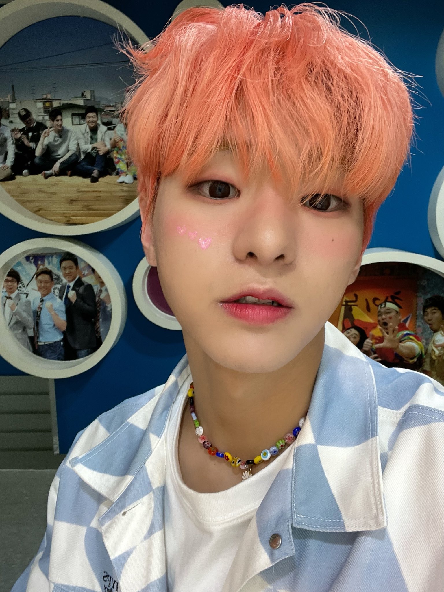 VANNER 배너 on Twitter: [혜성] 쇼챔도 롤며들었다..💛…