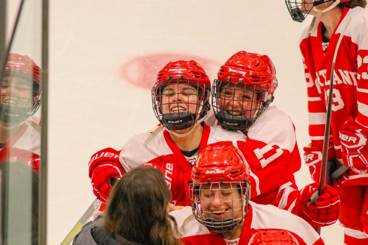 SURVICE &amp; ADVANCE!!

Last night Donegan scored in overtime with help from McCabe &amp; Bourgeois. Goergen stopped 30 shots &amp; set a Cortland single-season record with her 11th win 

They head to Plattsburgh on Saturday for the NEWHL Championship game. 

Congrats &amp; good luck!
