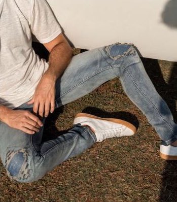 RacunLocal's tweet photo. 🔥Ripped Jeans Cowo🔥

Brand Local Ripped Jeans Cakep2 Untuk Cowo!

-A Thread- https://t.co/GT495emx1P