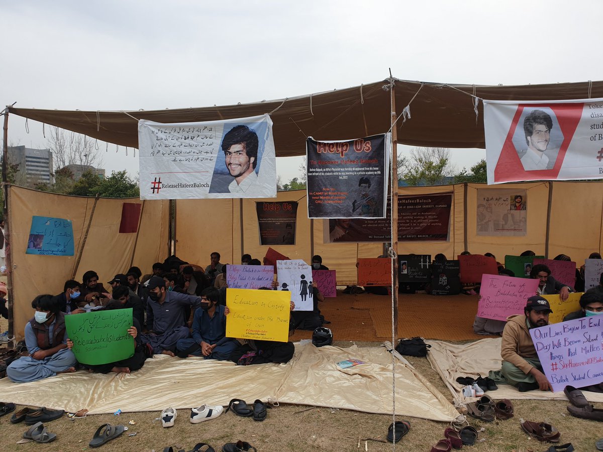 ImaanZHazir's tweet photo. Baloch students peaceful camp ongoing outside press club. Dileep Baloch was recovered last night and we are hopeful for the return of Hafeez Baloch also! https://t.co/U6iO4RC60u