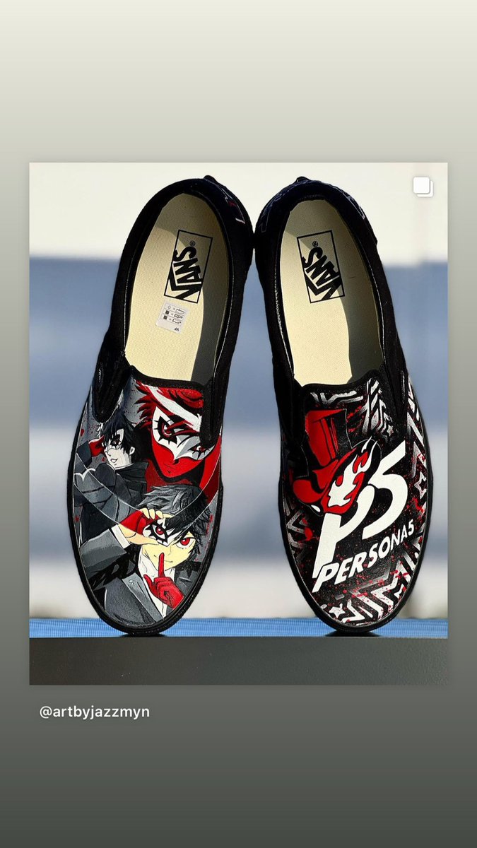 OctaviusDMV's tweet image. So I had my friend make me some custom #Persona5 shoes! These are the final result! They look so good. She did this all by hand too! 

Thank you so much Jazz. She doesn’t have a Twitter but her instagram is here. Check out the other things she’s done.

instagram.com/artbyjazzmyn?u…