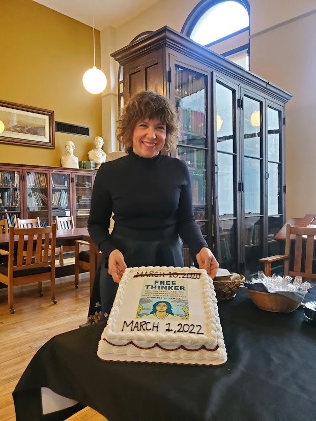 ProfessorHamlin's tweet photo. Big Thanks to @mercantilelib and so many friends for coming to my two years' delayed #FreeThinkerBook party last night. Myโค๏ธis full. Thank you. https://t.co/nc6wOmCW3s