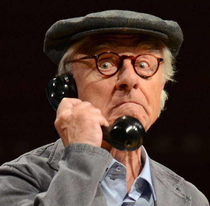 Lieber Gerhard Schröder
Sie sind ein dicker Freund von Putin. Stunden verbringen Sie mit ihm. Bitte „flüstern" Sie ihm mit 90 Dezibel ins Ohr „Hör auf mit dem Töten von Menschen!“ Einem Freund darf man das doch wohl noch sagen.
Gruss aus der Schweiz #StopPutinNOW #StopRussia