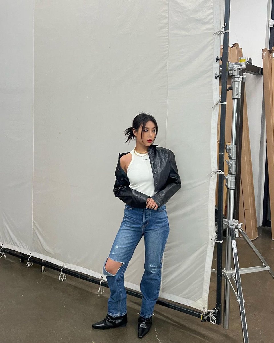 iluvyub's tweet photo. 220302 IG @.iluvyub 

Fun work after a long time 💕

#YUBIN #유빈 https://t.co/2PmP3HgMZq