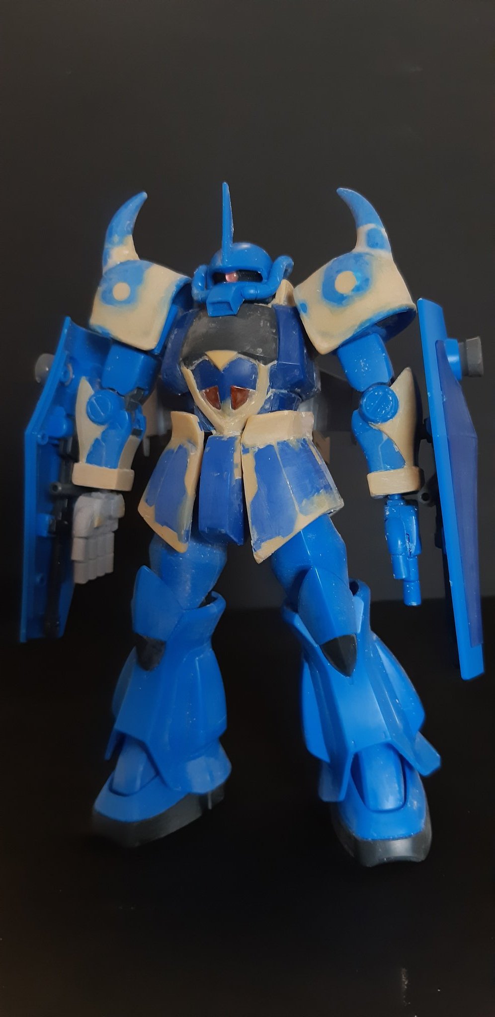 あっちゃん スギモト中尉 ガルマ専用グフ こんな感じ T Co Lrmmyi3iek Twitter