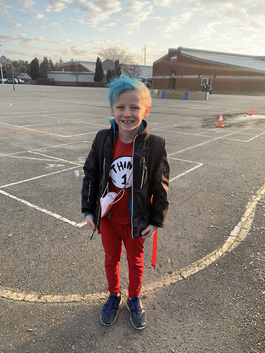 cardinalstrings's tweet image. Happy Birthday, Dr. Seuss 🥳 🎈 @BluffsviewElem #itsworthit