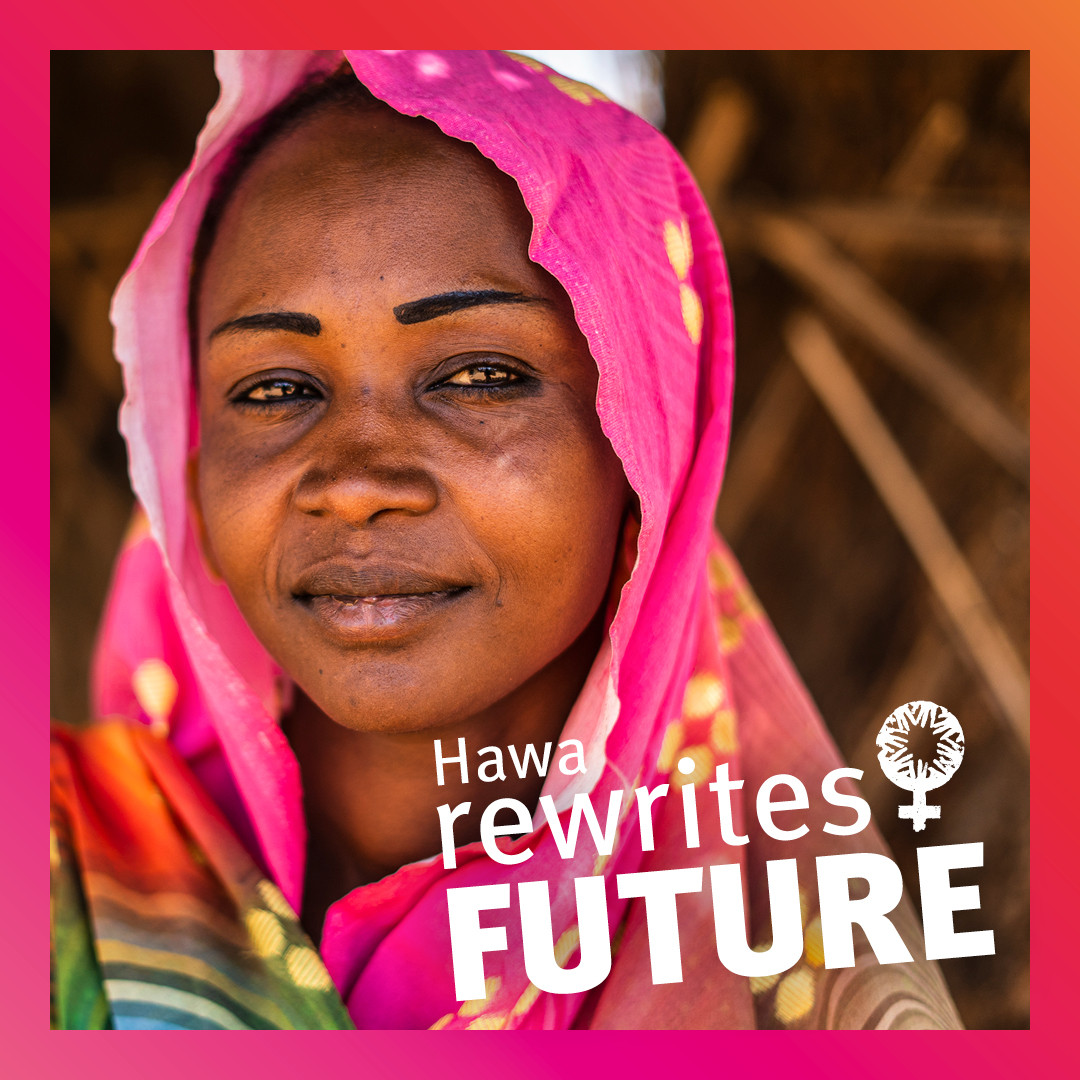 careAustria's tweet photo. Hawa hat gemeinsam mit anderen #Frauen in ihrem Heimatort im #Sudan eine Schule für 400 #Kinder eröffnet. Der zuvor weite Weg in die Schule war für viele Mädchen eine Gefahr &amp; zudem oft nicht leistbar. #rewritefuture #IWD2022 #Weltfrauentag #IWD #Bildung https://t.co/dx2YN2tUSj