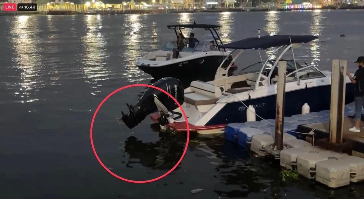 FirstIngrid's tweet image. กี่บาท หมายถึง จ่ายให้ตำรวจกี่บาท !! #แตงโม