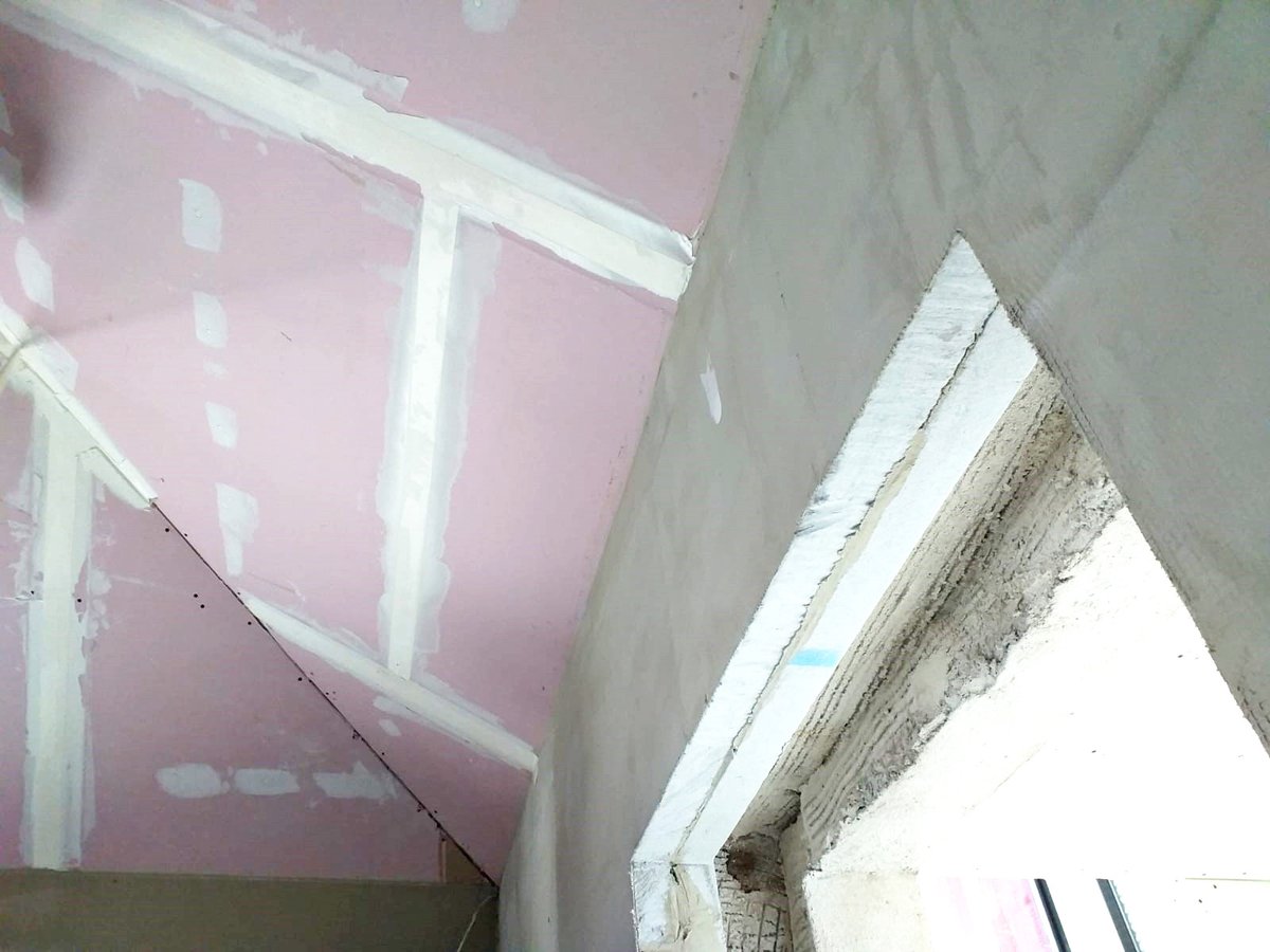 ecologicalbuild's tweet photo. Project update: Double layer of #Calsitherm moisture control boards now finished with #Auro clay paint to maintain the breathability of the walls and prevent moisture from getting trapped. @CLGprogress1 https://t.co/gsGhgnMb3t https://t.co/zA0LmMXitr