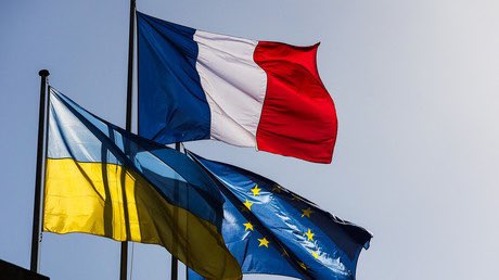 AlainPichon86's tweet photo. 🇺🇦🇫🇷🇪🇺#Ukraine
Le @departement86 soutient les populations. Nous prendrons toute notre part à l’accueil de réfugiés ukrainiens aux côtés de l’Etat @Prefet86
✅ Nous recensons actuellement avec l’@AMFVienne @MARIEBELLAMY les communes accueillantes de la #Vienne86. (1/2) https://t.co/DbsVKmsYmi