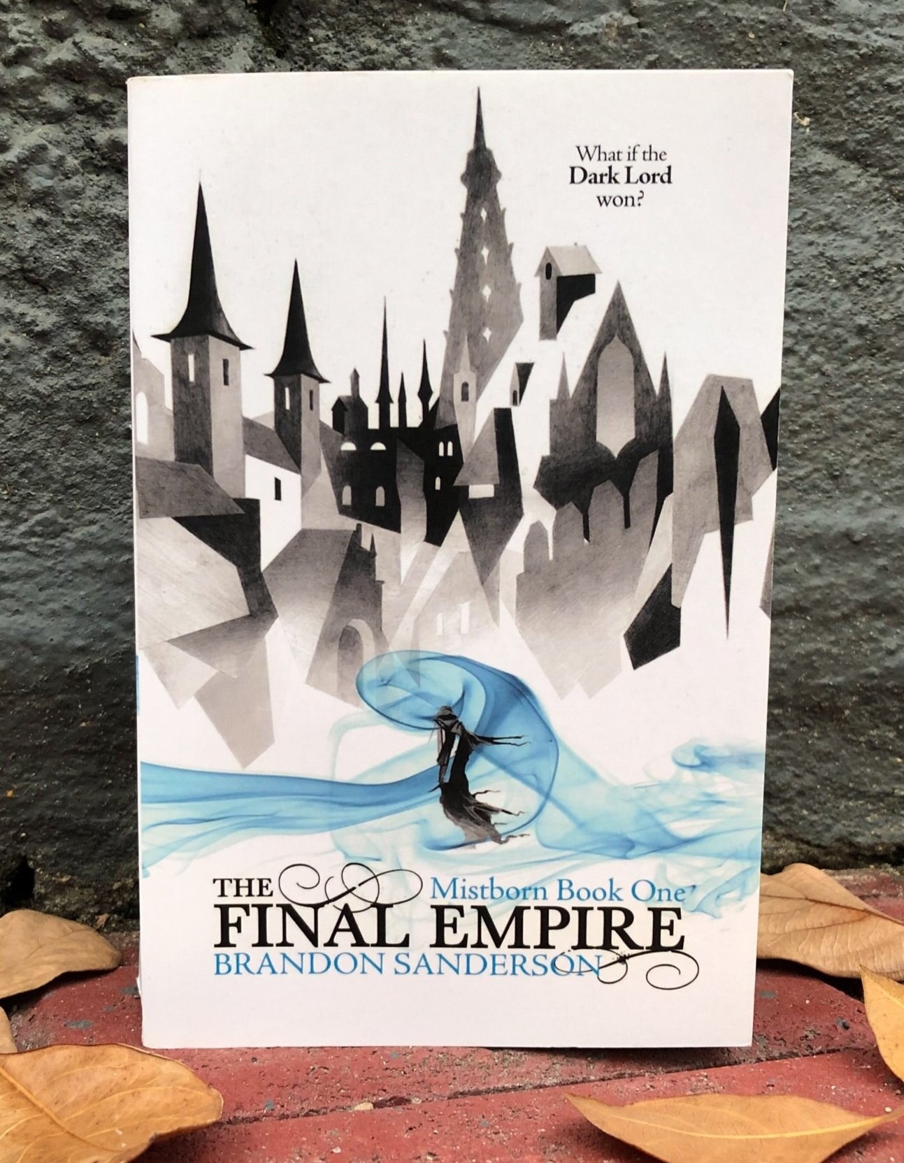 Mistborn: The Final Empire (Mistborn Series #1) by Brandon Sanderson,  Paperback