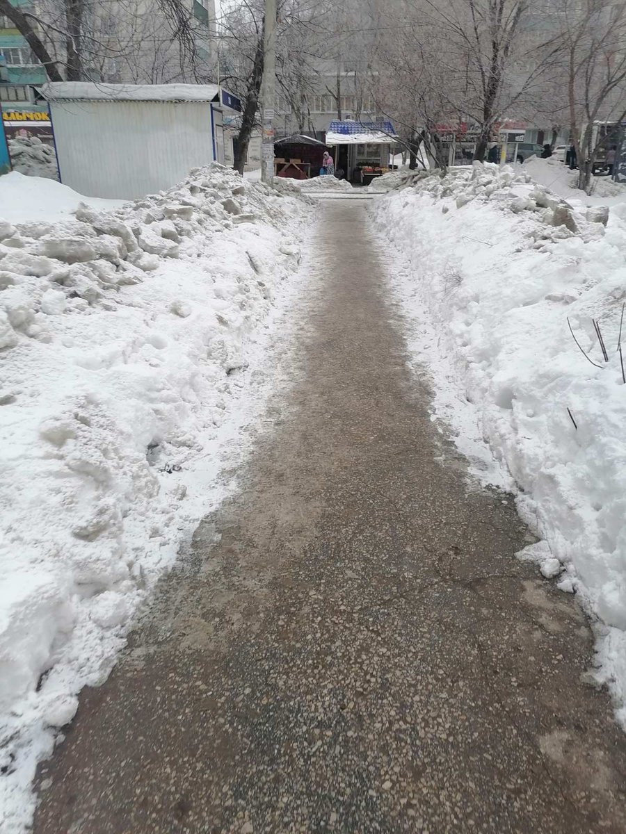 Выполнение работ по очистке территории от снега и наледи, по адресу: ул. Советская, 8.
<a href="/Rudakov_i_a/">Рудаков Игорь Александрович</a>, <a href="/adm_kir63/">Администрация Кировского района</a>, <a href="/gkh_kir63/">Отдел по ЖКХ и благоустройству</a>.